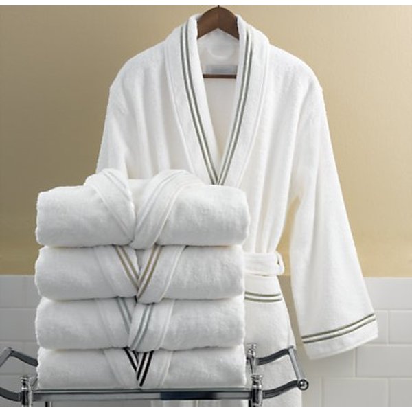 Халат махровый, белый, размер 46-54 для гостиниц, Оливия текс